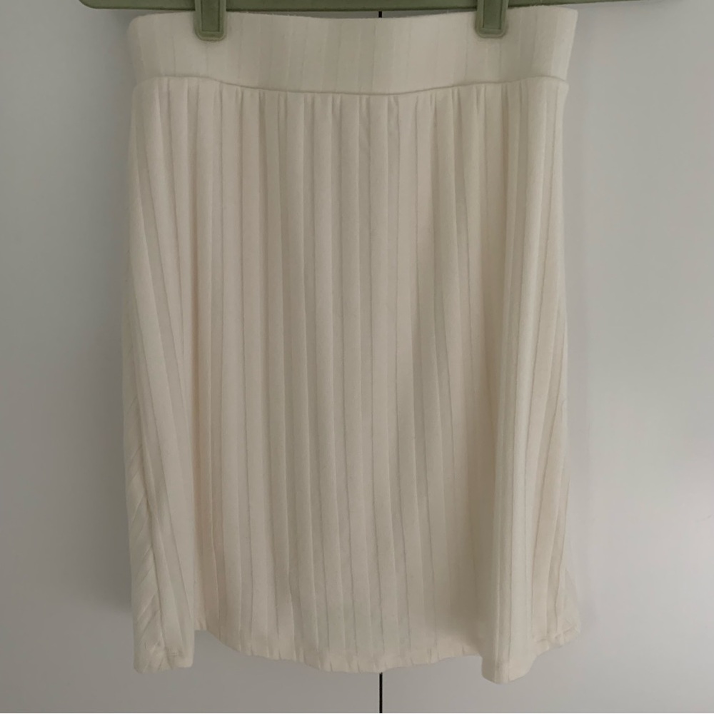 Anthropologie Cream Mini Pleated Skirt